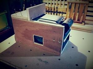 Support pour ponceuse à bande makita