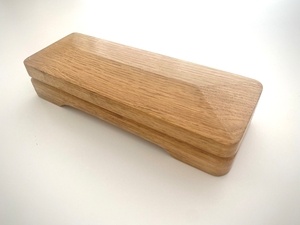 Boîte pour pierre à huile