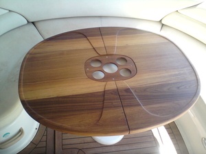 Table de cockpit de bateau en teck