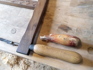 Une poignée pour ma scie à cadre, mais pas que...