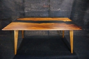 Table "Vulcain" résine et bois