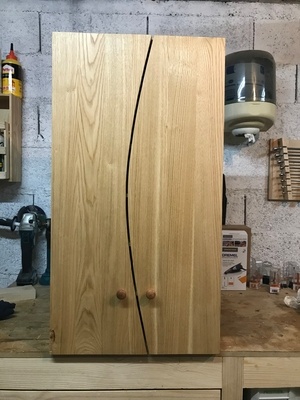 Armoire à pharmacie