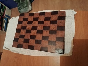 Planche à découper en bois de bout (KDO pour le Papa)