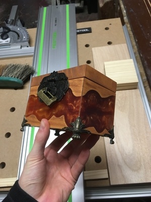 Coffret secret #0 - Sapin & epoxy