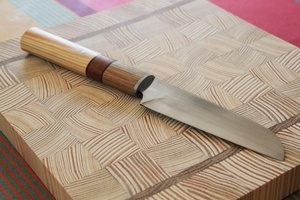 Marna-Karo : Couteau de cuisine à l'allure japonaise