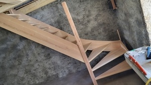Escalier quart tournant frêne.
