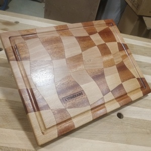 Planches à découper style drapeau à damier