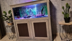 Meuble d'aquarium