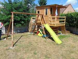 Deux cabanes pour mes petits enfants