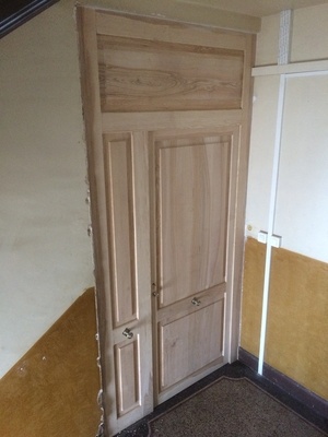 Porte palière en frêne massif