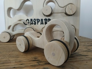 Jouet - valise de voitures en bois