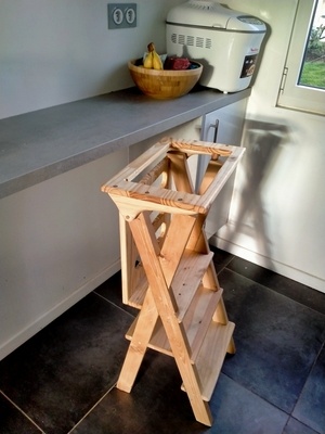 Tour Montessori / Escabeau