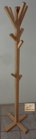 Porte-manteaux sur pied