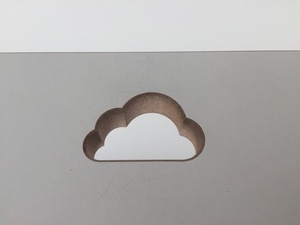 Passe-cable "cloud" pour mon bureau