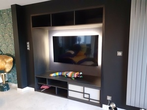 Meuble TV encastré
