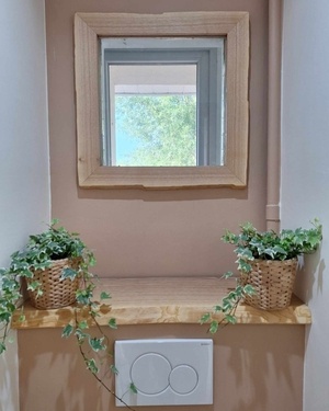 Cadre et tablette en frêne