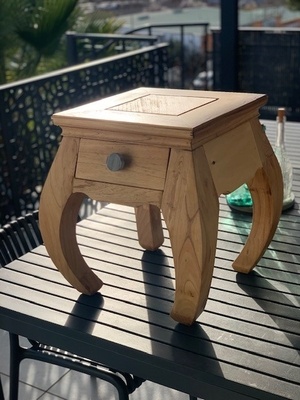 Guéridon oriental (trouvé dans une poubelle)