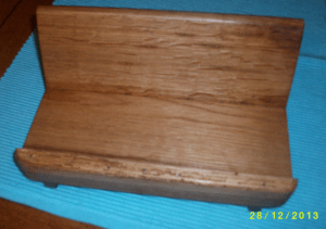 support a courrier en chene massif