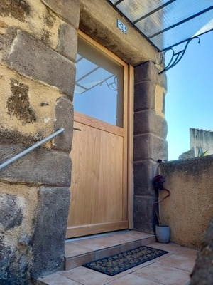 Porte vitrée. Chataignier.