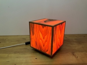 Lampe Cube rétroéclairée