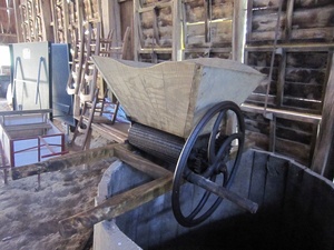 Réparation d'un fouloir à raisins