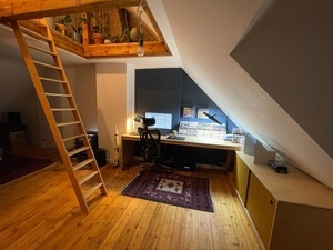 Bureau d'angle sous combles