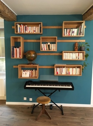 Bibliothèque suspendue