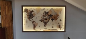 Cadre de type caisse américaine pour tableau map monde