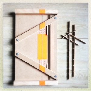 Gabarit pour la fabrication de grilles de base mitsukude.