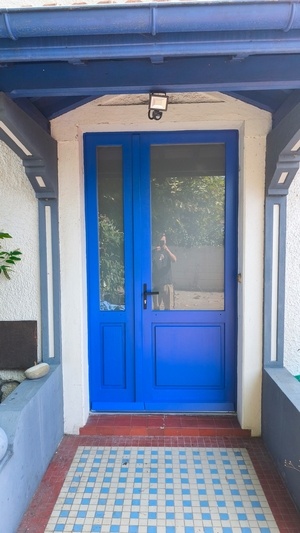 La porte bleue