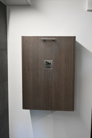 Table à langer murale