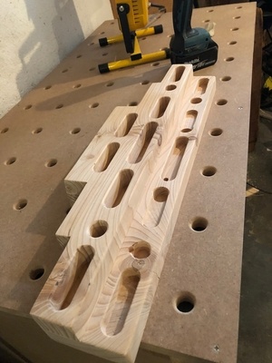 Poutre d'escalade pour faire des tractions sur les doigts !