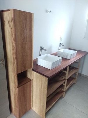 Meuble sous vasque et meuble colonne de salle de bain