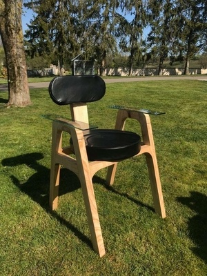 Une paire de fauteuil