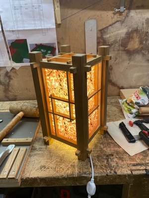 Lampe d’inspiration japonaise
