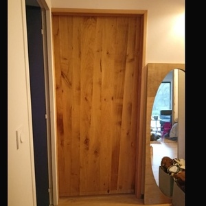 Porte coulissante avec roue de roller