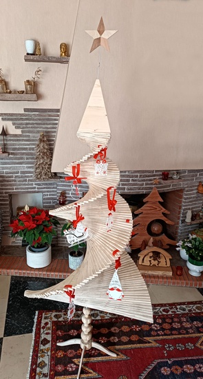 Sapin de Noël à lamelles