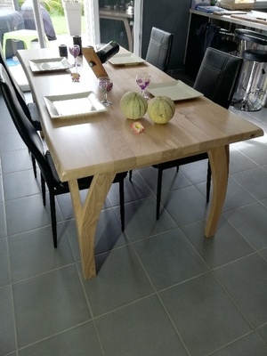 Table en hêtre