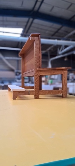 Petit banc et agenouilloir