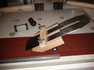 Guide d'affûtage avec des roues en Lego