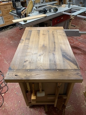 Plateau de table basse vieux chêne massif