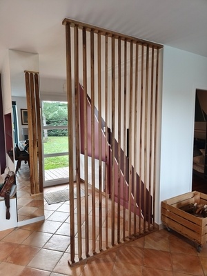 Claustra orientable en noyer