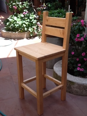 Petite chaise haute pour enfant