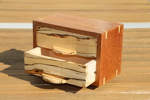 Petite boite à tiroirs