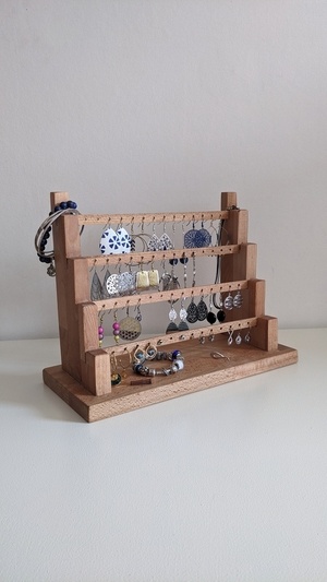 Porte boucle d'oreilles