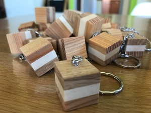 Présentation du métier d'ébéniste à des CE1