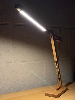 Lampe grue pour bureau ou chevet