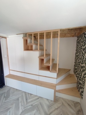 Escalier placard ou placard escalier