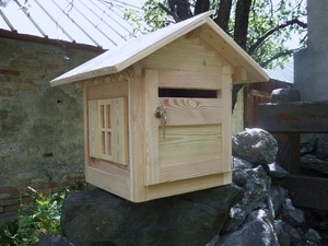 Boîte aux lettres en mélèze