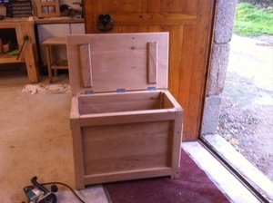 Coffre à bois en chene